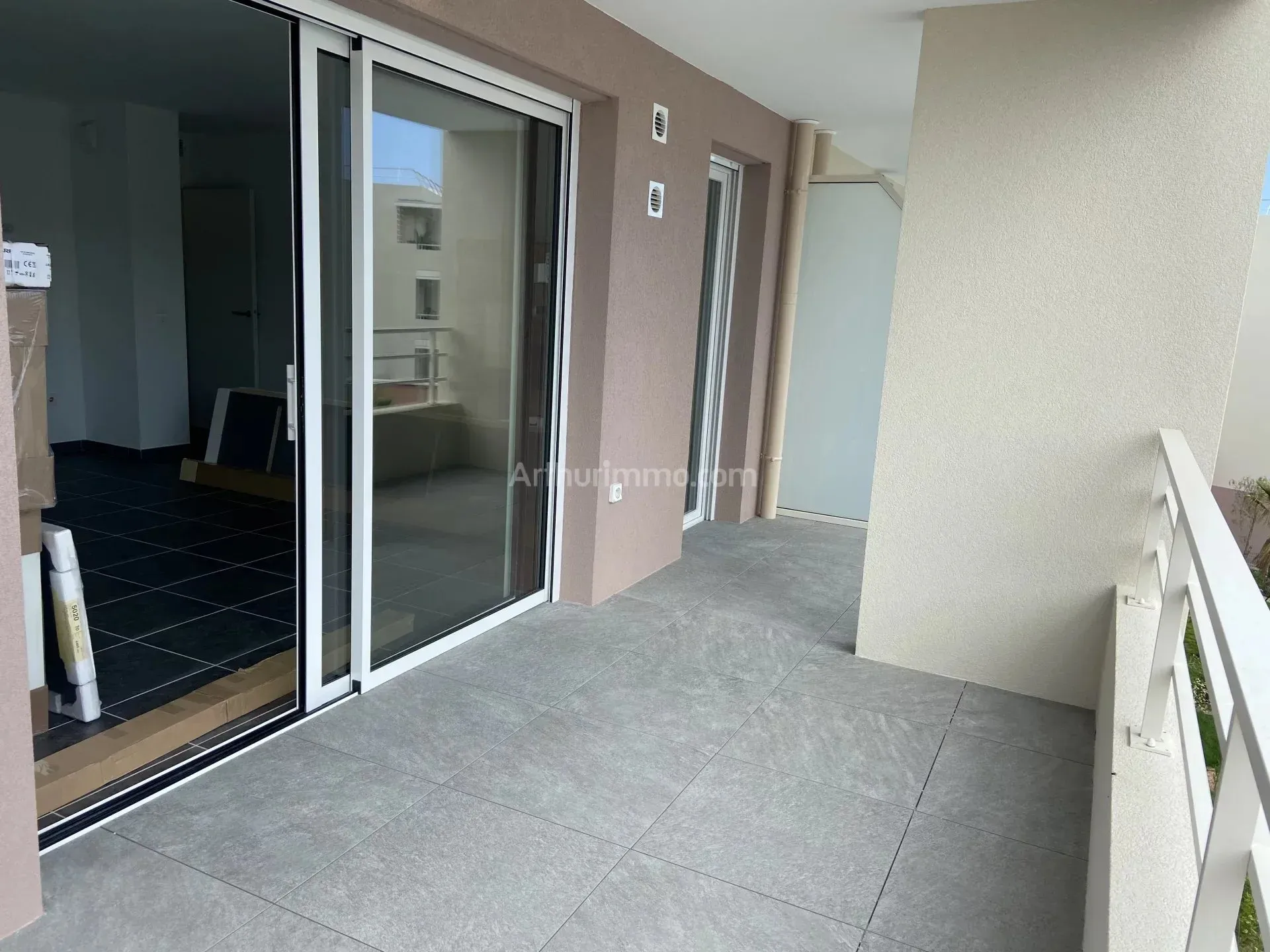 Flat Montée Saint-Andrieu in Villeneuve-Loubet