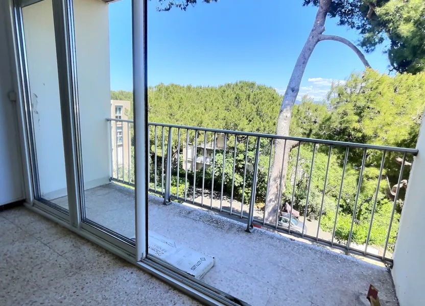 Flat Résidence Paul Verlaine in Marseille