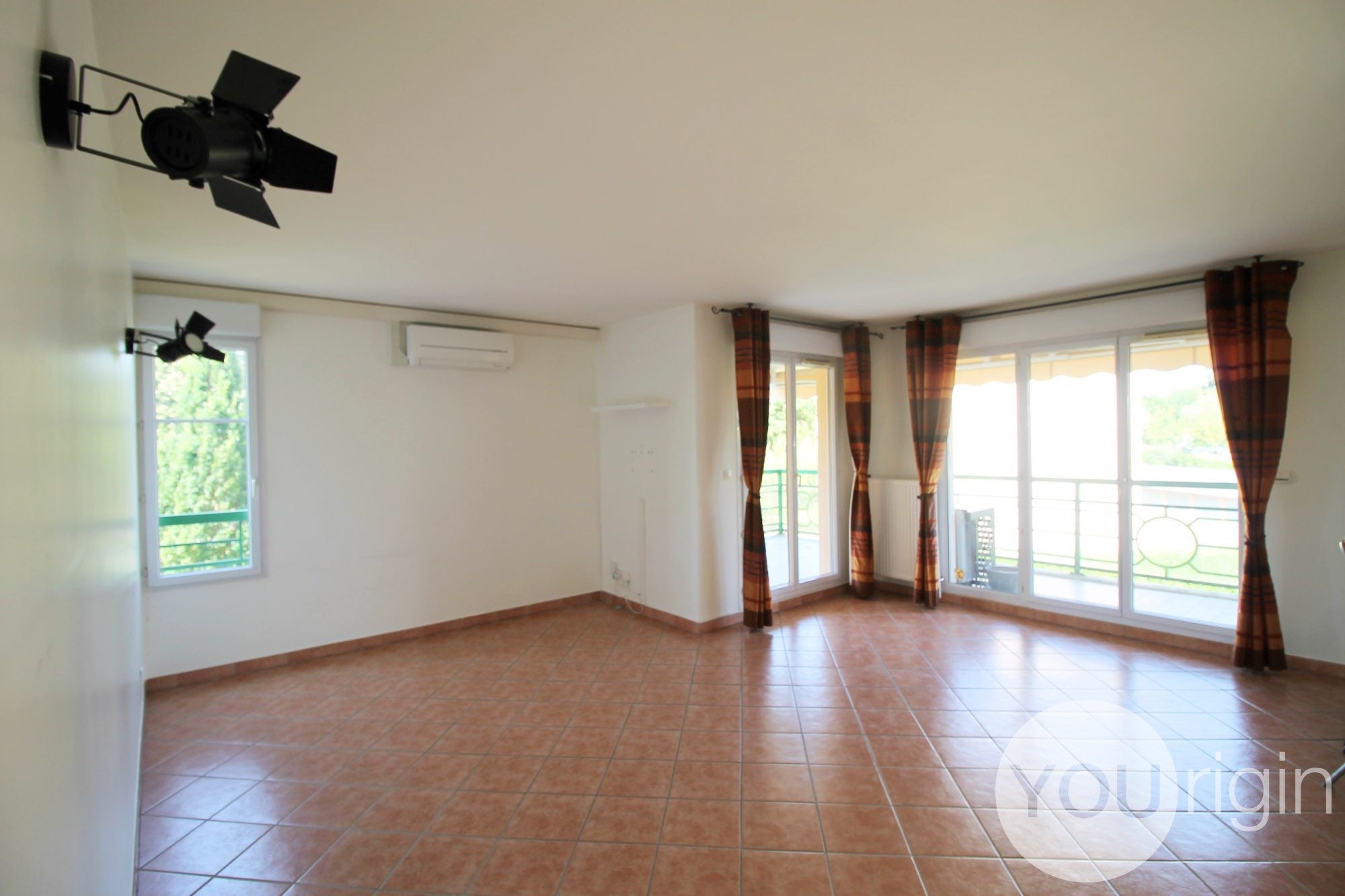 Appartement Avenue Charles de Gaulle à Tassin-la-Demi-Lune