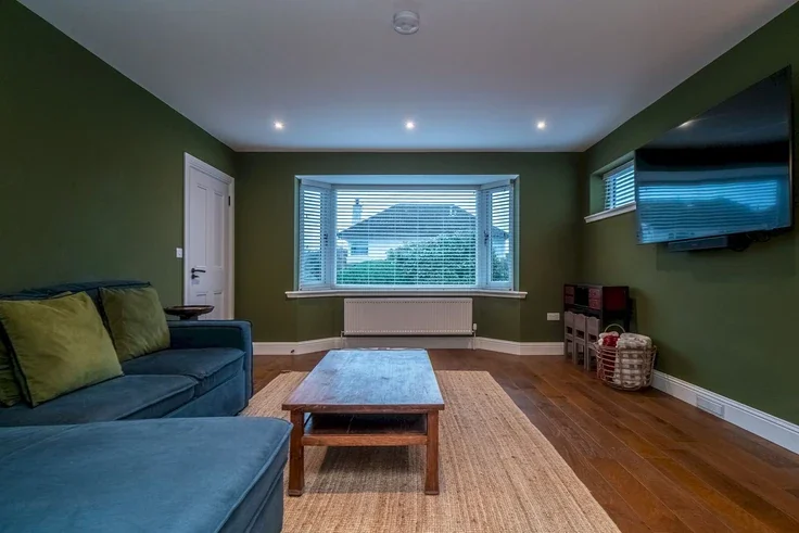 House Cammo Grove in City of Edinburgh