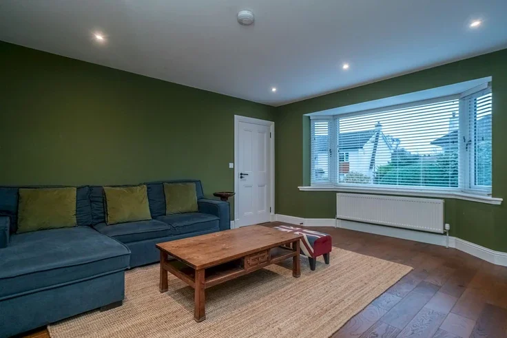 House Cammo Grove in City of Edinburgh