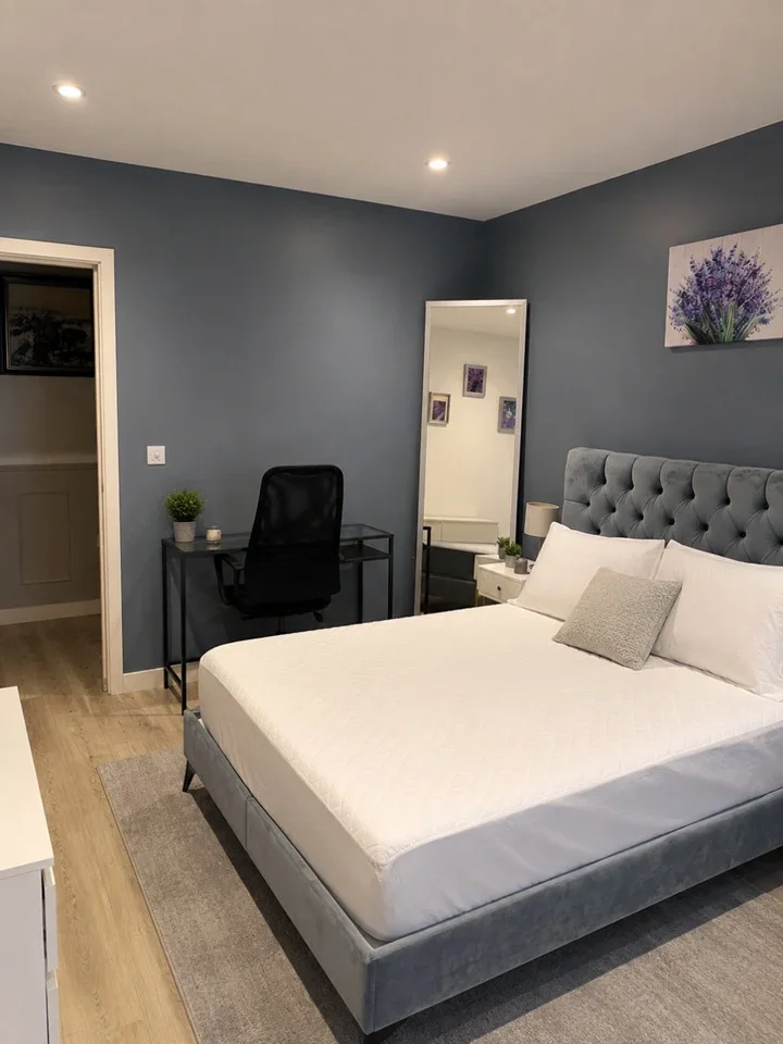 Room Hatcham Street in Greater London