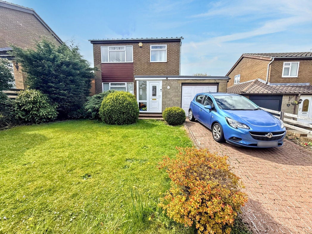 House Oakham Avenue in Whickham