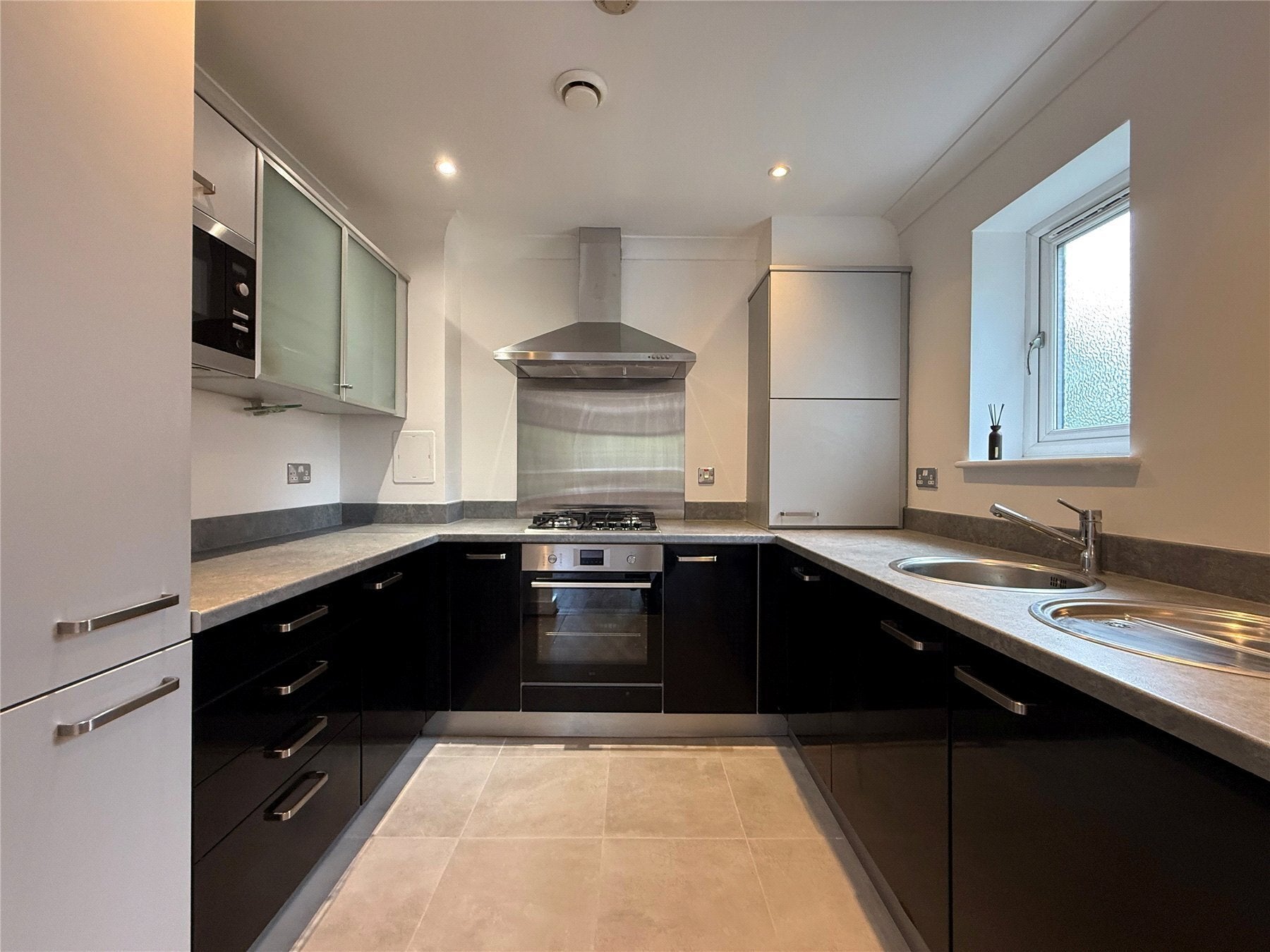 Flat Southend Road in Greater London