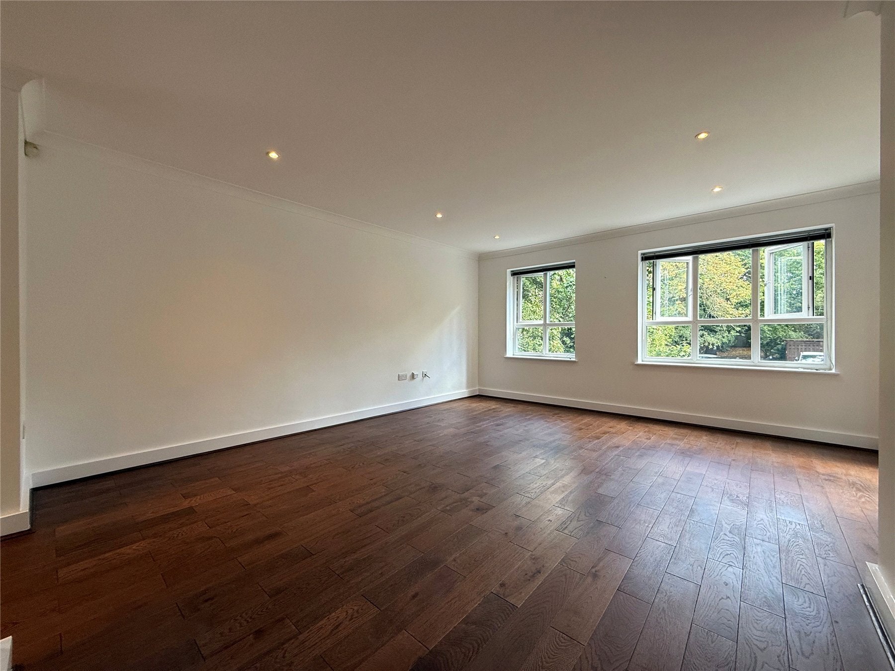Flat Southend Road in Greater London