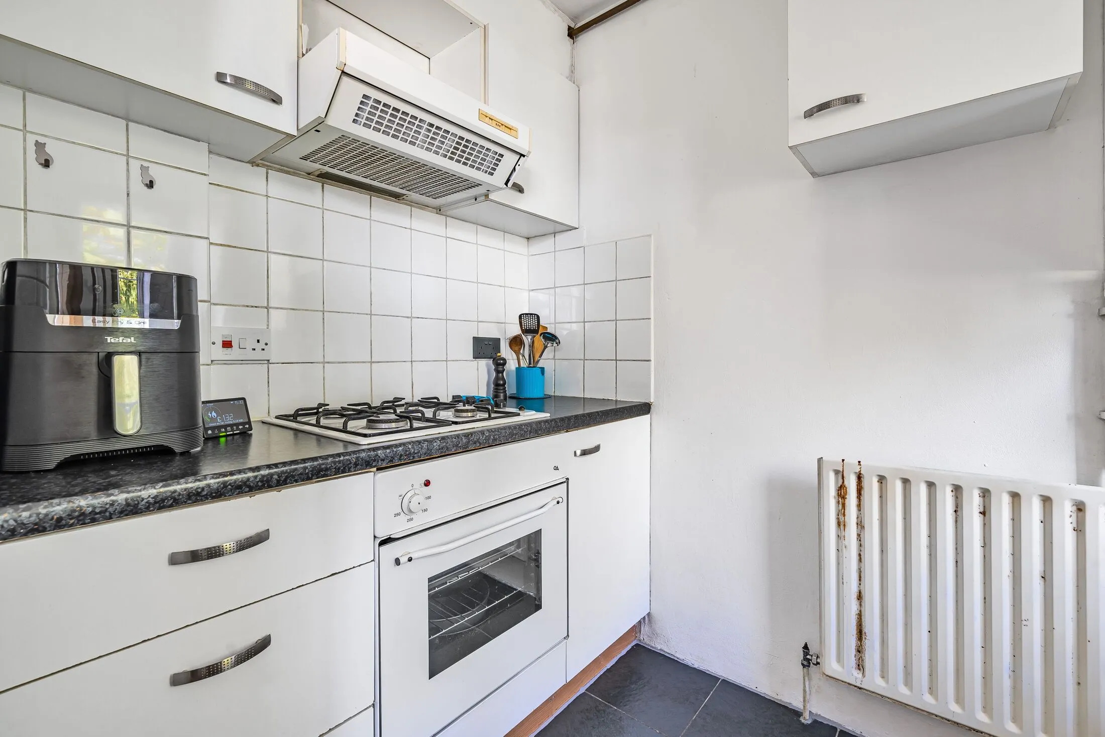 Flat Holmbury Court in Greater London