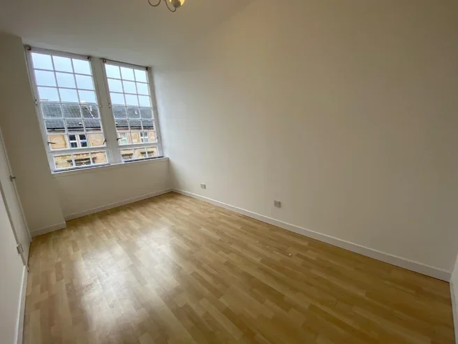 Flat Kent Road in Glasgow