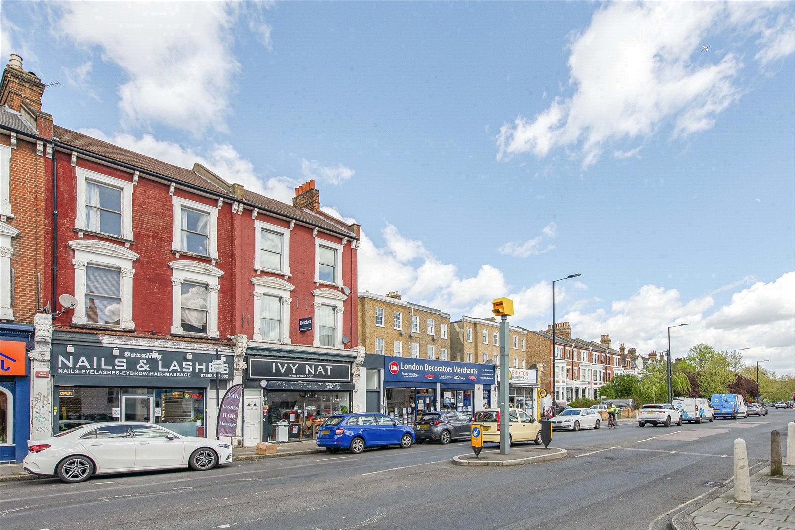 Flat Regis Place in Greater London