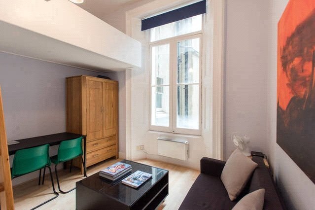 Flat Collingham Place in Greater London