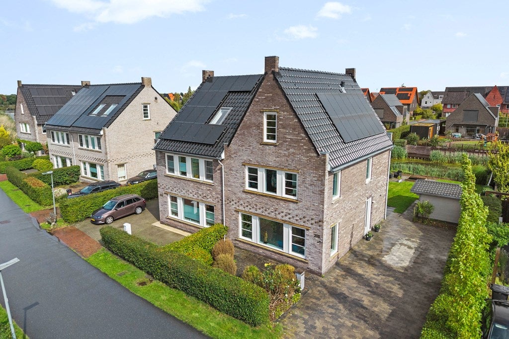 Huis Langs de erven 208 in Meerstad