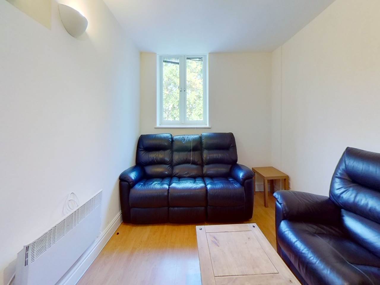 Flat Llanbleddian Gardens in Cardiff