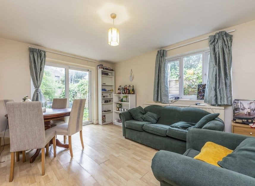 Flat Glenroy Street in Greater London