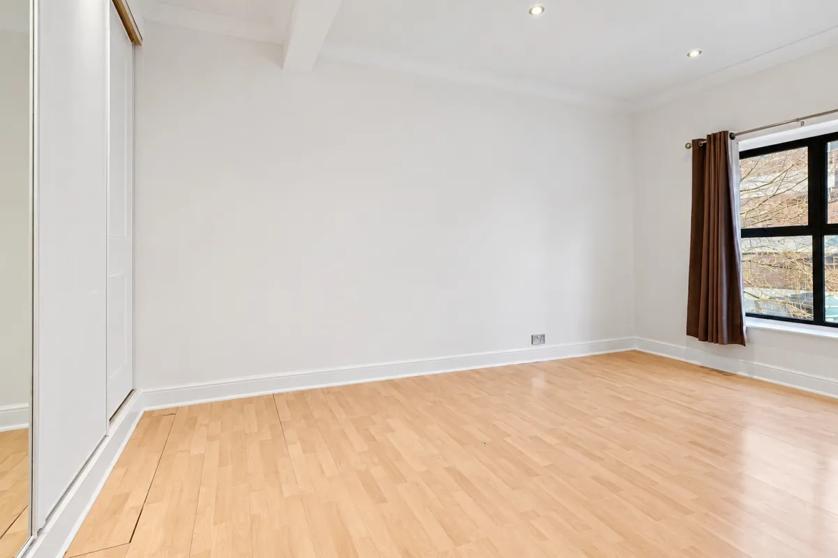 Flat Fonthill Road in Greater London