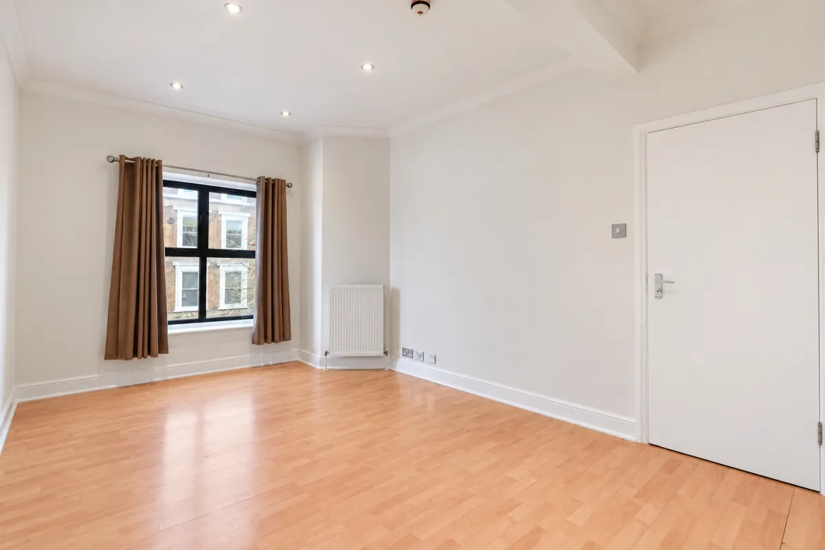 Flat Fonthill Road in Greater London