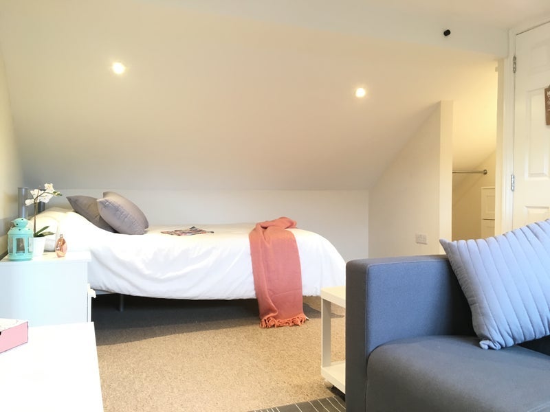 Room St Augustine's Avenue in Greater London
