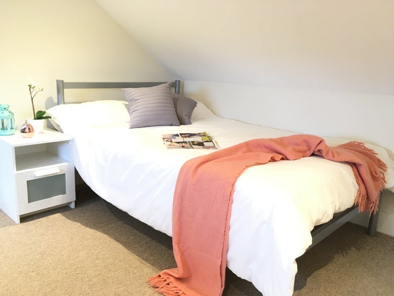 Room St Augustine's Avenue in Greater London