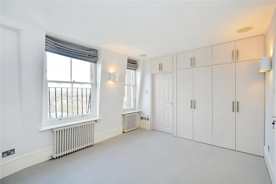 Flat Blenheim Terrace in City of Westminster