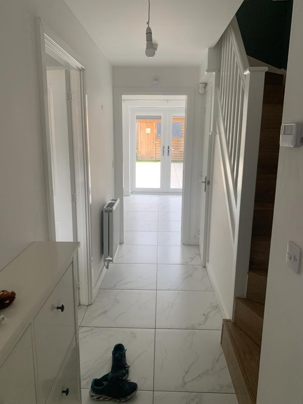 Room Henton Row in Nottingham