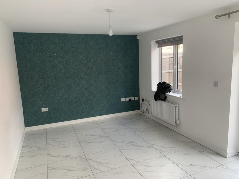 Room Henton Row in Nottingham
