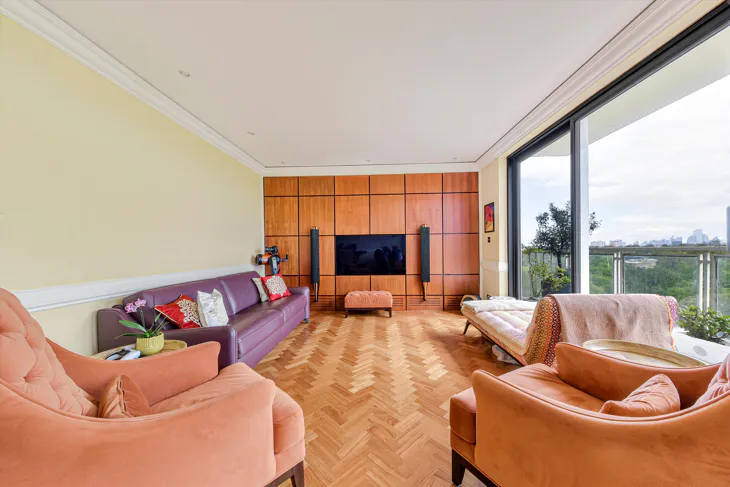 Flat Prince Albert Road in Greater London