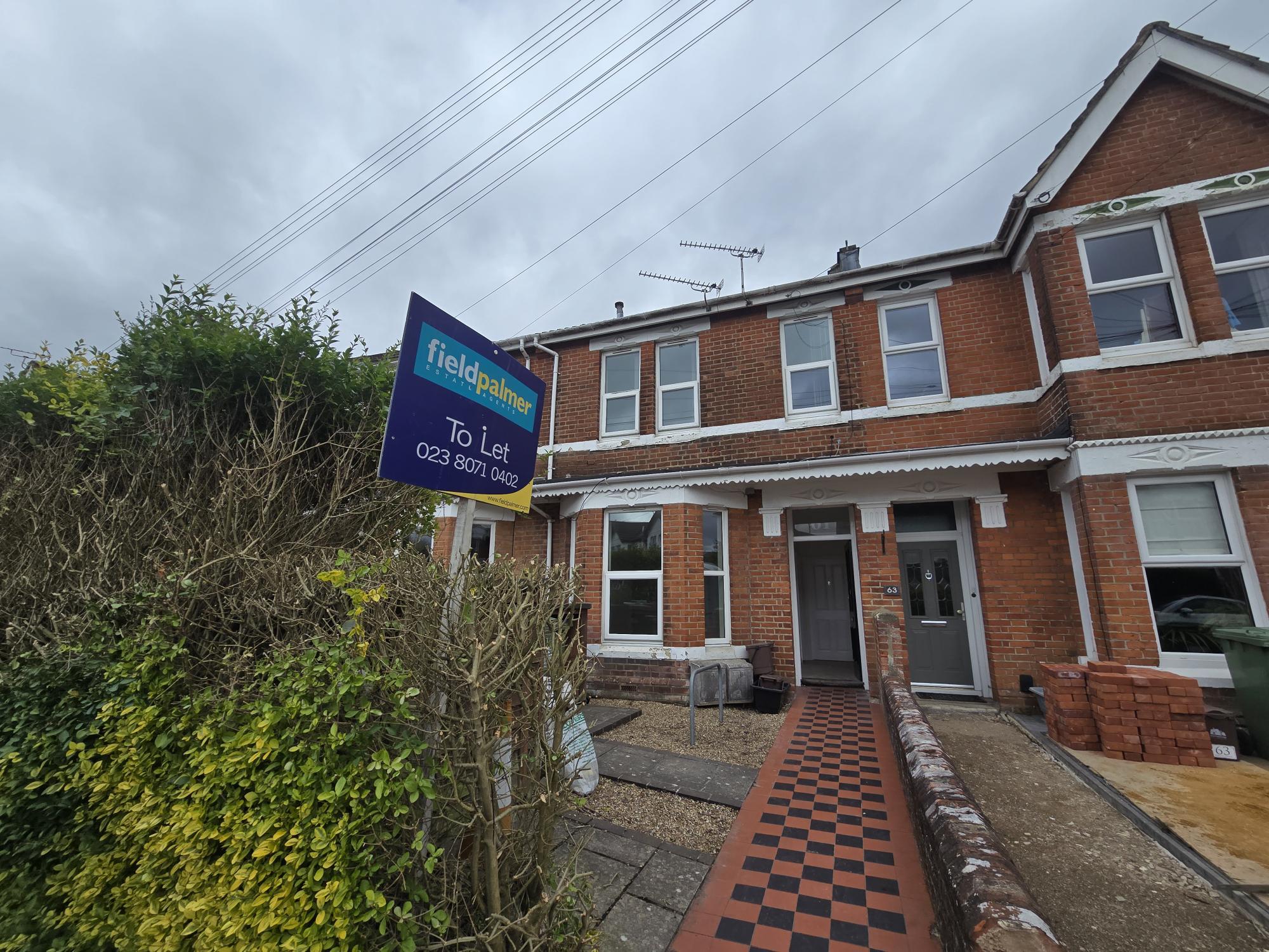 Flat Suffolk Avenue in Southampton