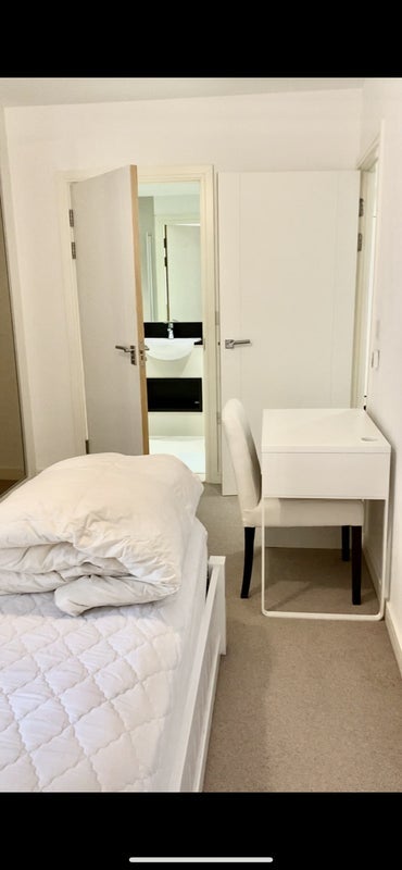 Room John Harrison Way in Greater London