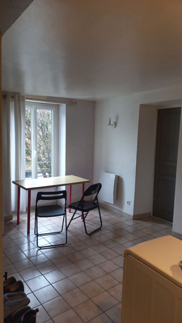 Appartement Place Léon Cassé à Corbeil-Essonnes