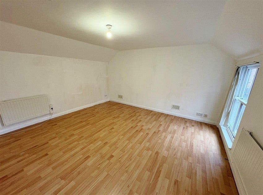 Flat Ousegate in Selby