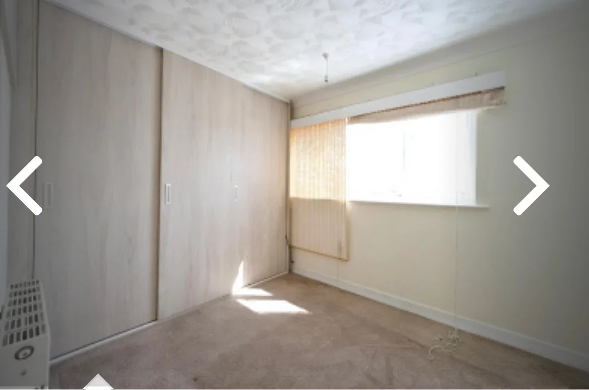 Room Clive Road in Portsmouth