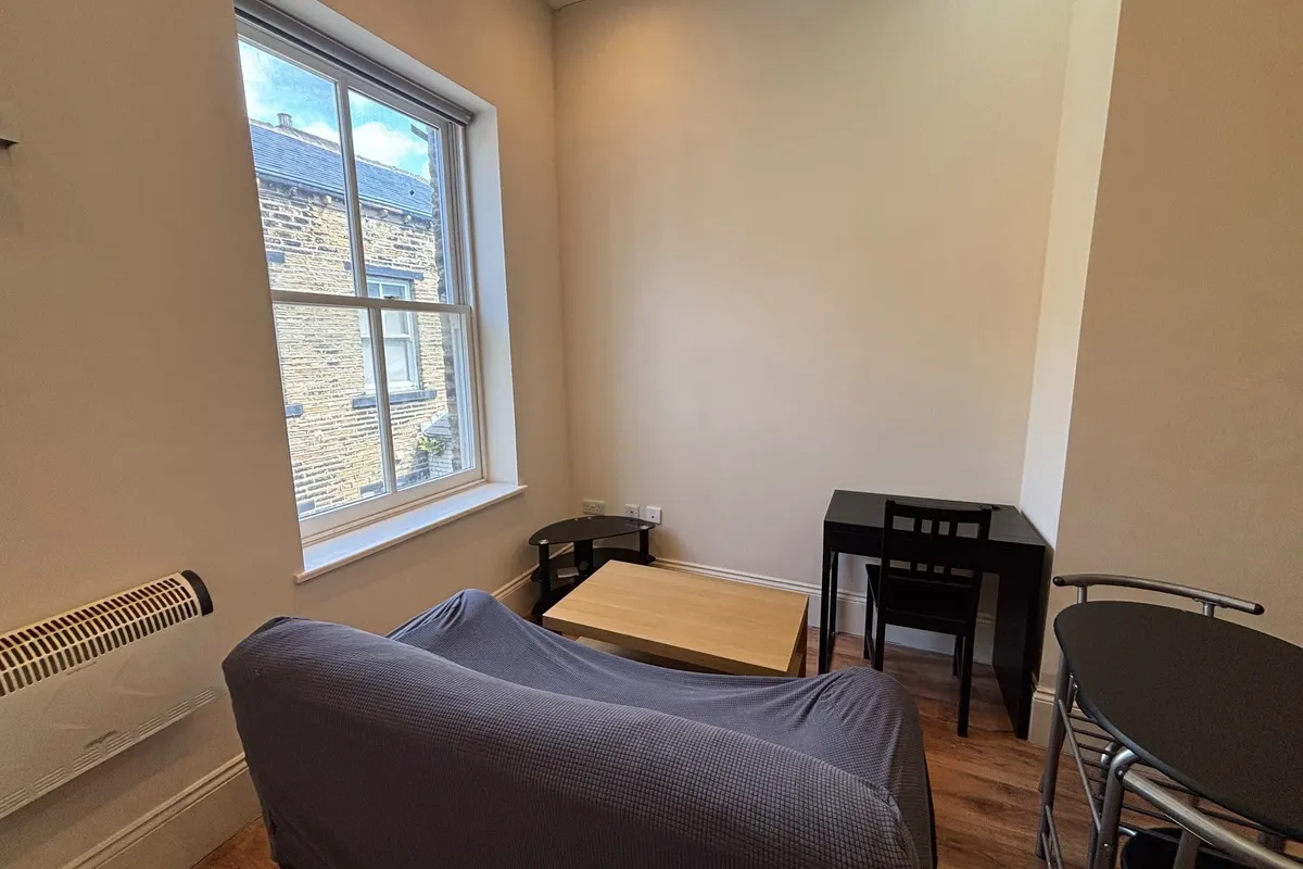 Flat John William Street in Kirklees