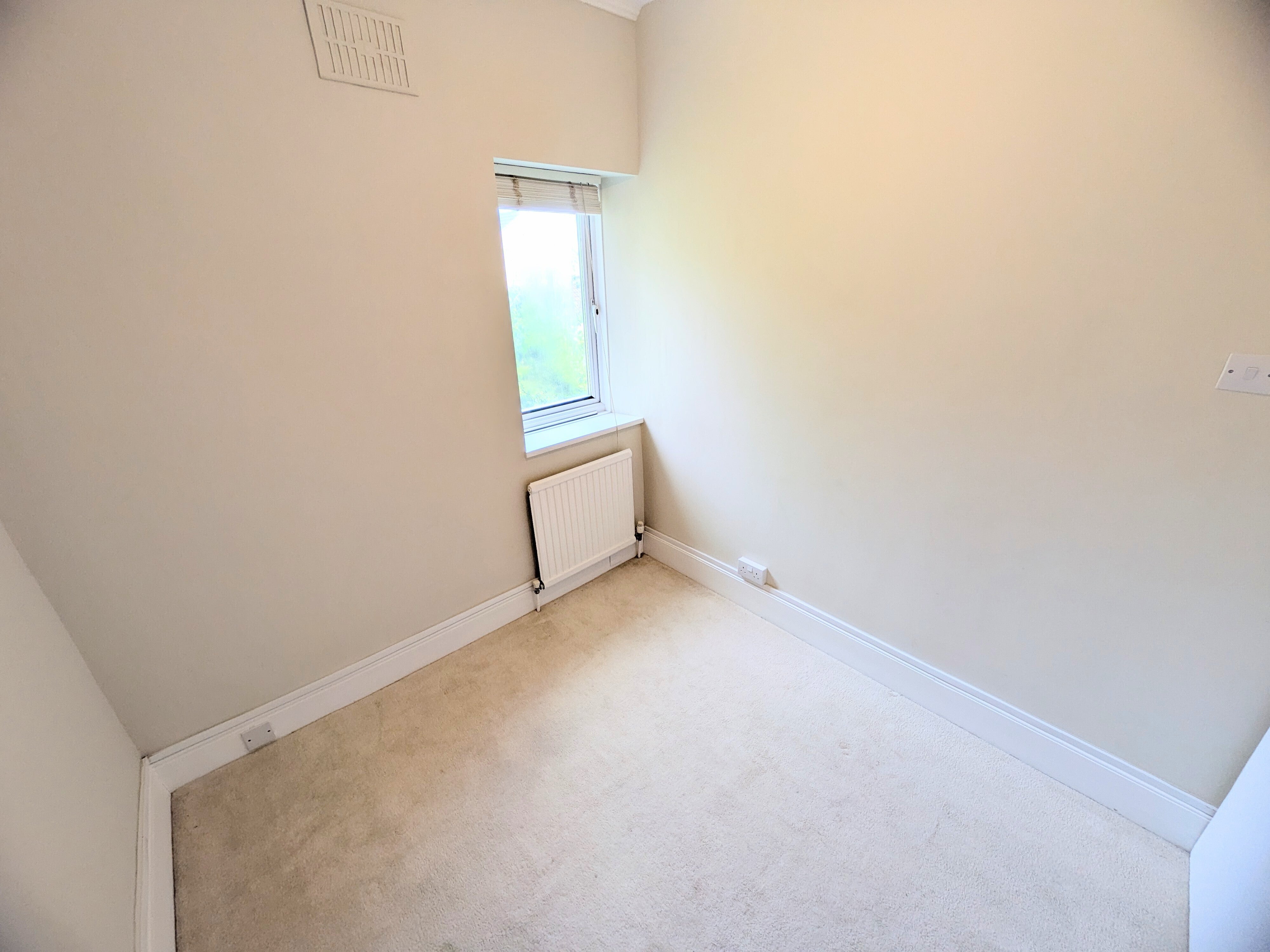 Flat Summerlands in Yeovil