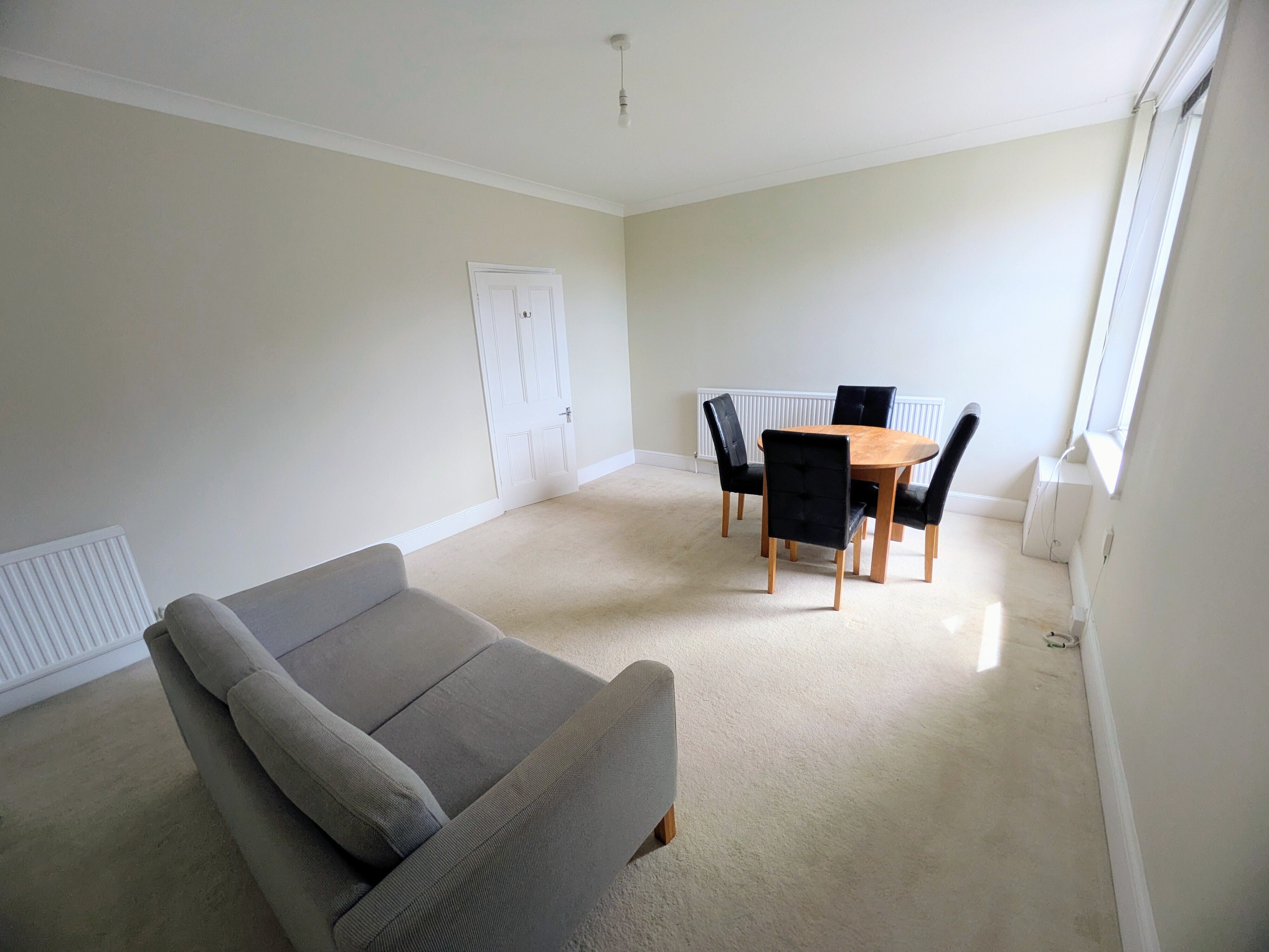 Flat Summerlands in Yeovil