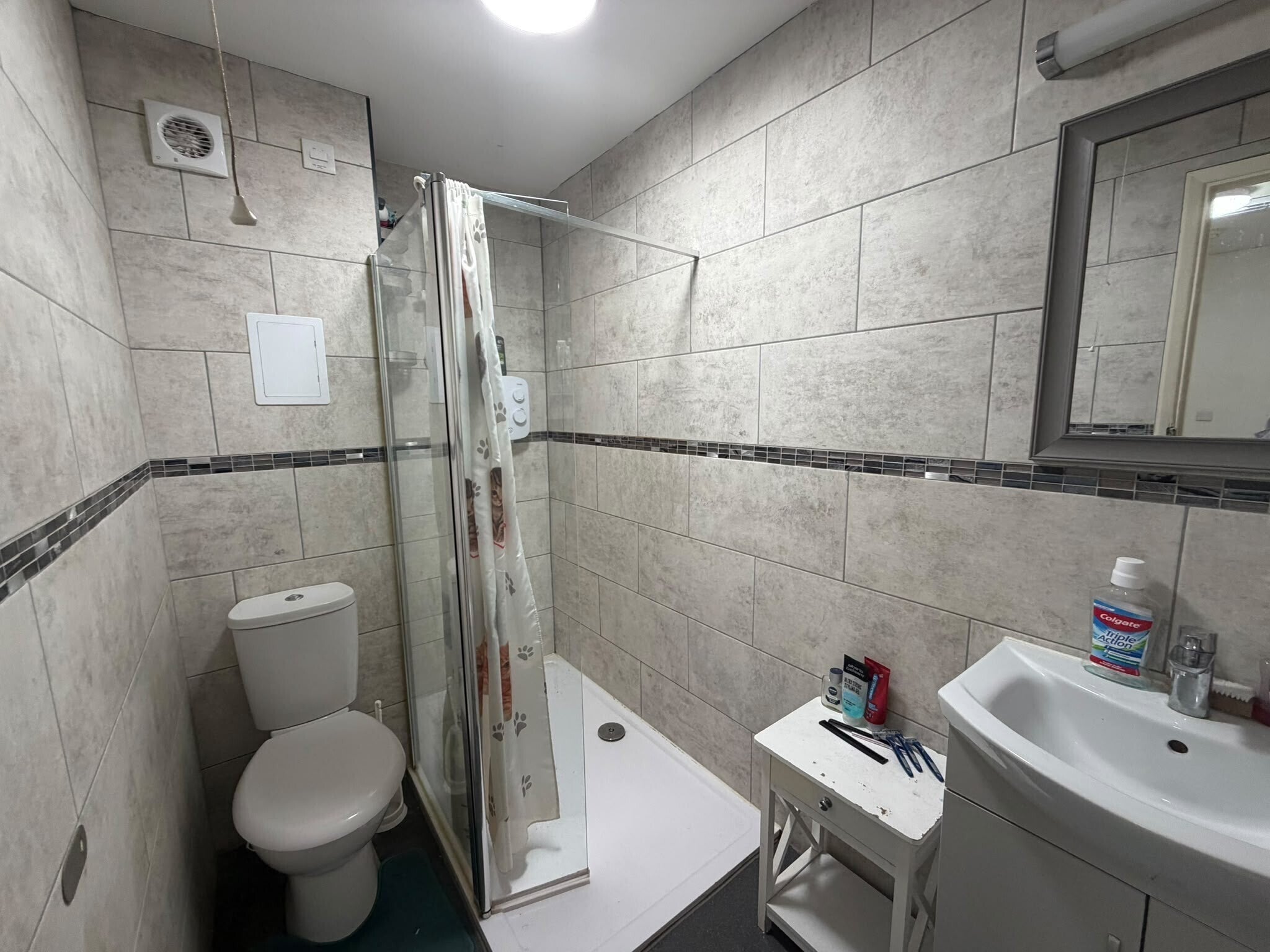 Room Ashfield in Milton Keynes