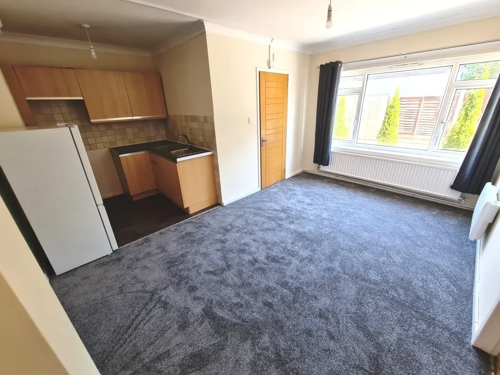 Flat Dawpool Close in Chester
