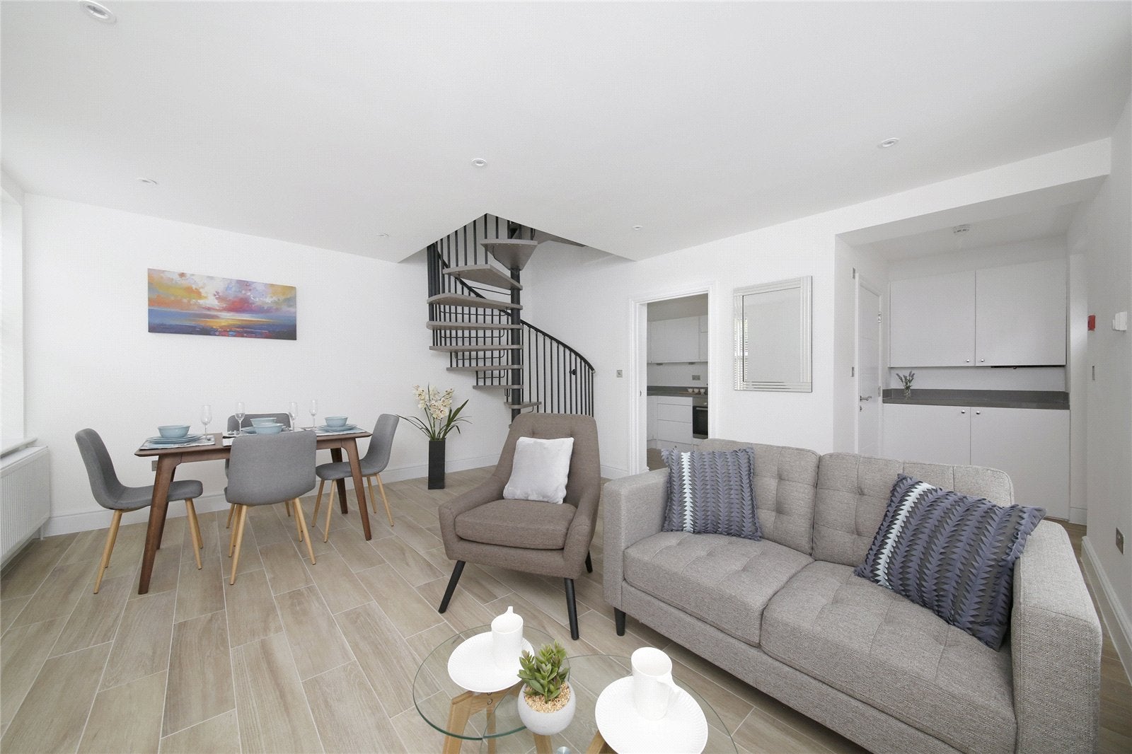 Flat Clarence Road in Greater London
