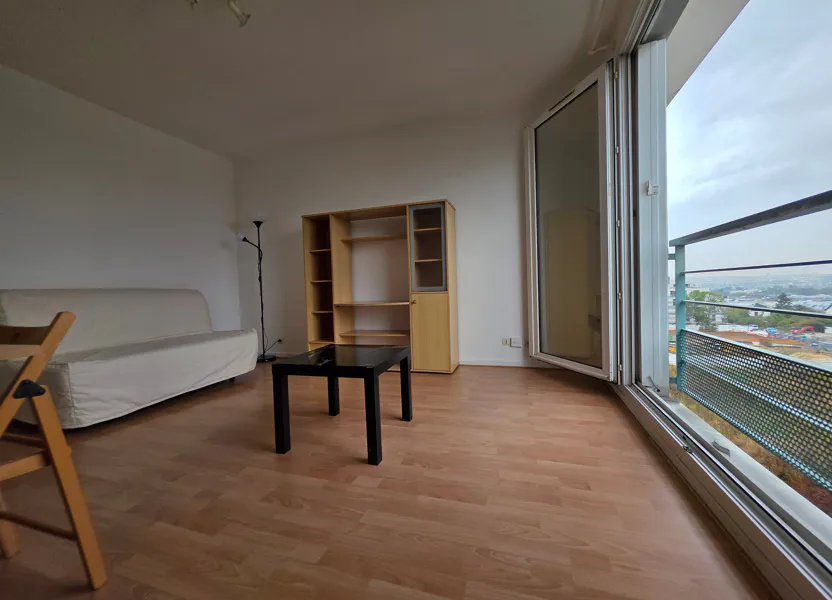 Appartement Avenue Montaigne à Noisy-le-Grand