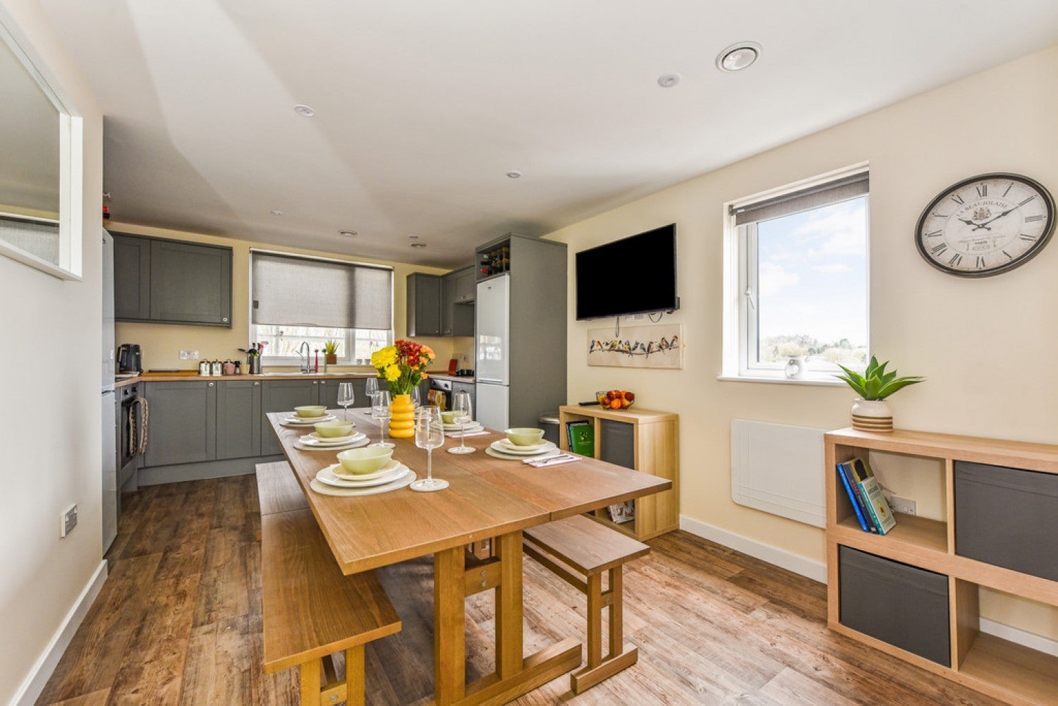 Flat Winnall Manor Road in Winchester