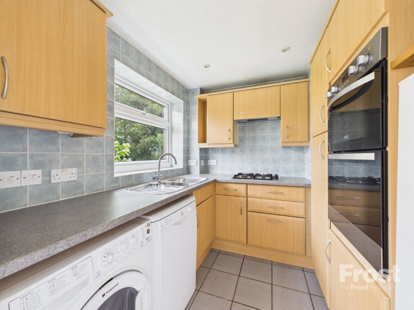 Flat Fernley Court in Maidenhead