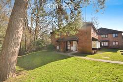 House Langtons Meadow in Farnham Royal
