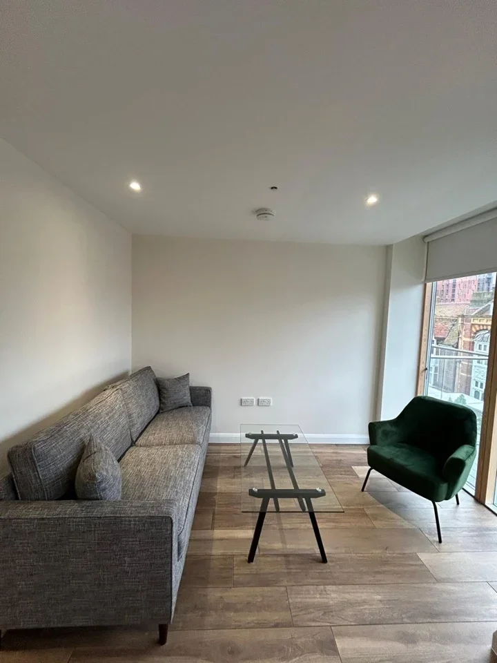 Flat Queen Street in Maidenhead
