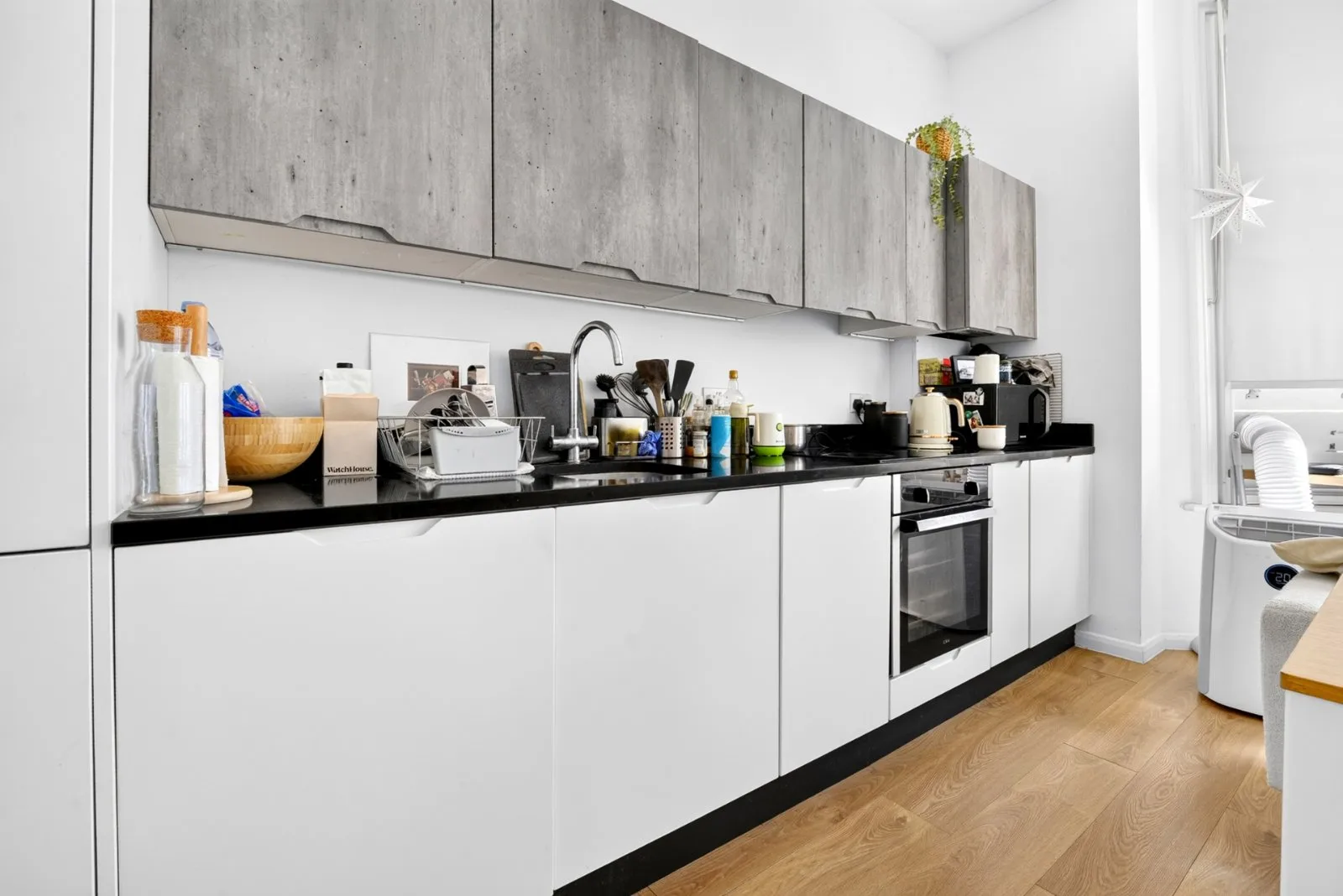Flat Charlton Road in Greater London