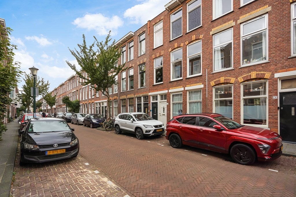 Appartement Govert Bidloostraat 126 in Den Haag