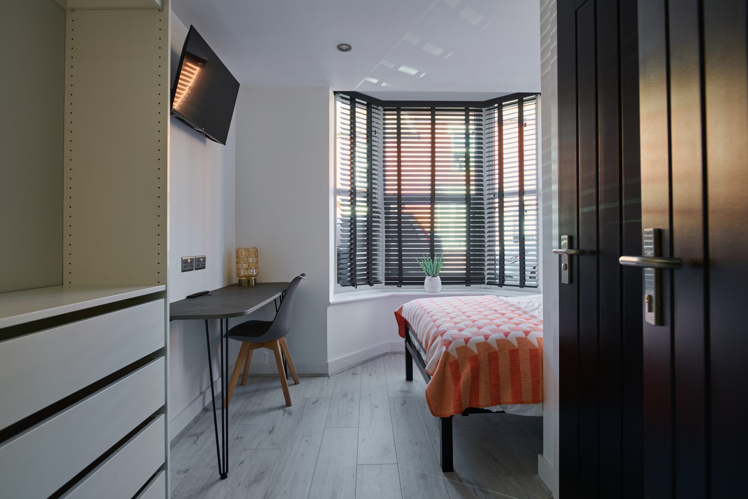 Room South Parade in Lincoln