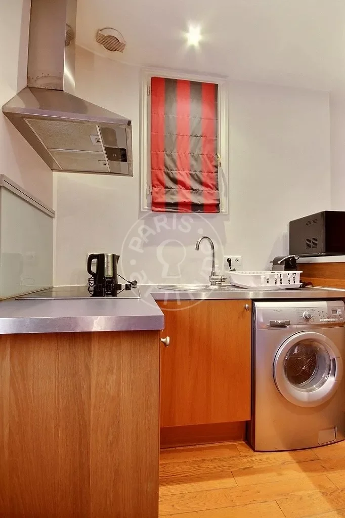 Appartement Rue de Ponthieu à Paris