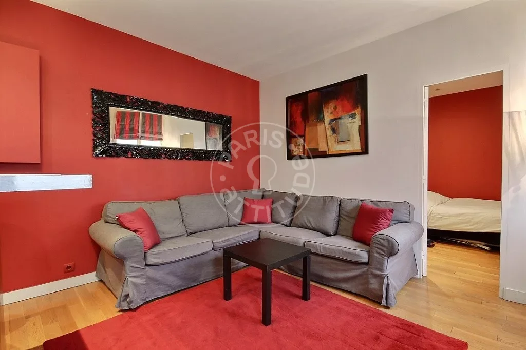 Appartement Rue de Ponthieu à Paris