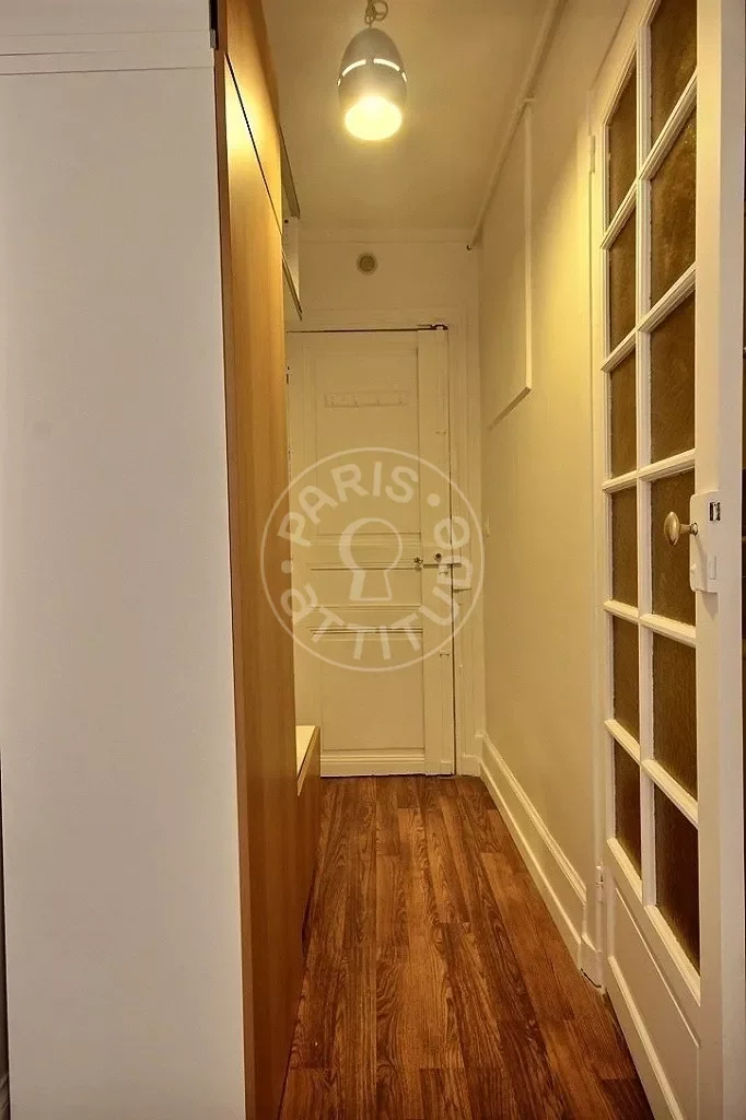 Appartement Rue Saint-Ambroise à Paris