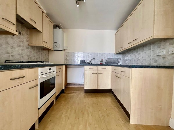 Flat Rayners Lane in London