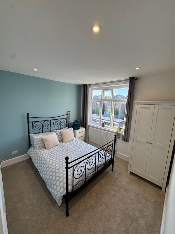 Room Wheaton Road in Bournemouth