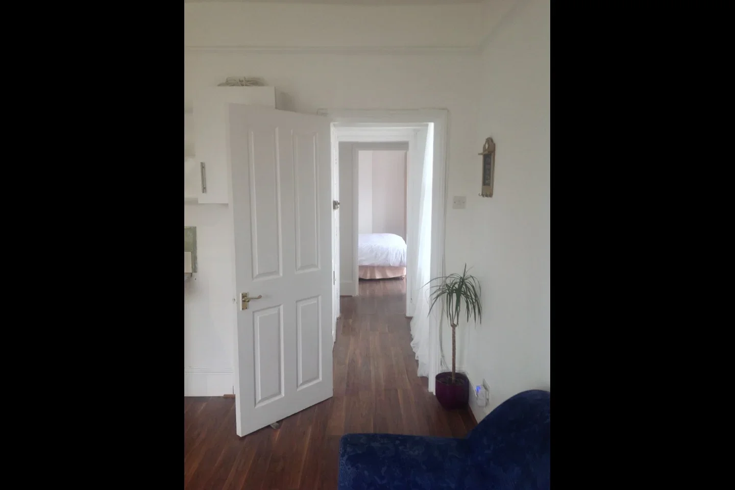 Flat Tankerville Road in Greater London
