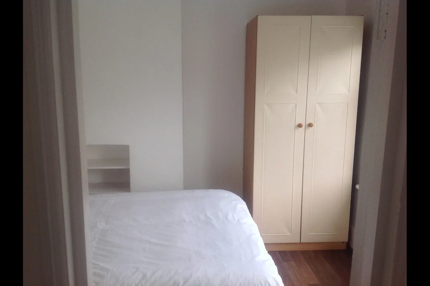 Flat Tankerville Road in Greater London